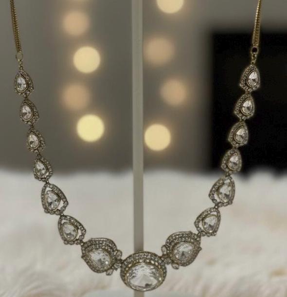 Clear Kundan Statement Necklace Set, Indian Wedding Jewelry Set with Stud Earrings | Vintage Style